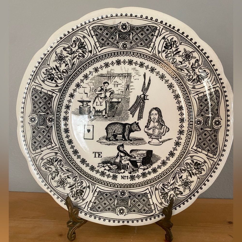 Antique Gien France transferware rebus puzzle decorative plate.